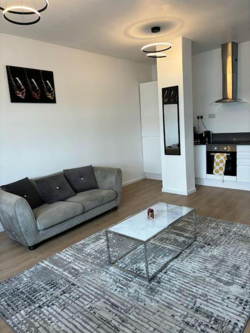 Flat 306 Beautiful One Bed Flat Apartment *